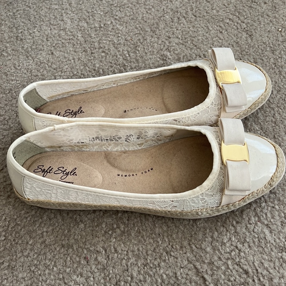 Barely Worn Soft Style Loafers With Memory Foam!!… - image 2